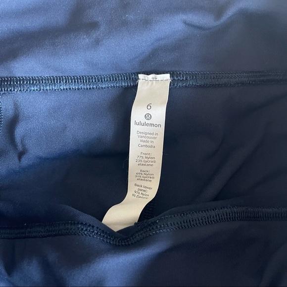 Lululemon leggings with pockets - Picture 6 of 6